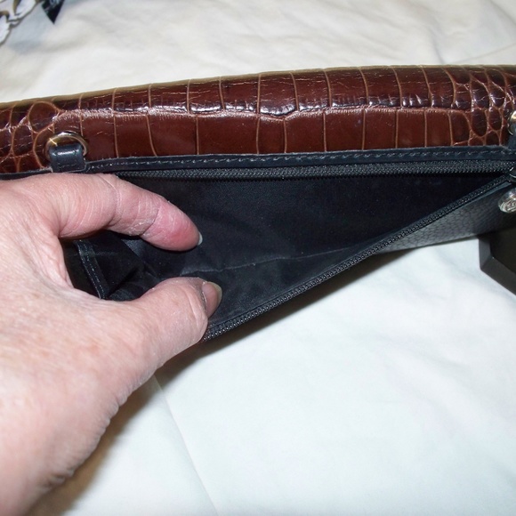 Brighton Black Brown 2 Tone Wallet ~ EUC - Picture 3 of 8